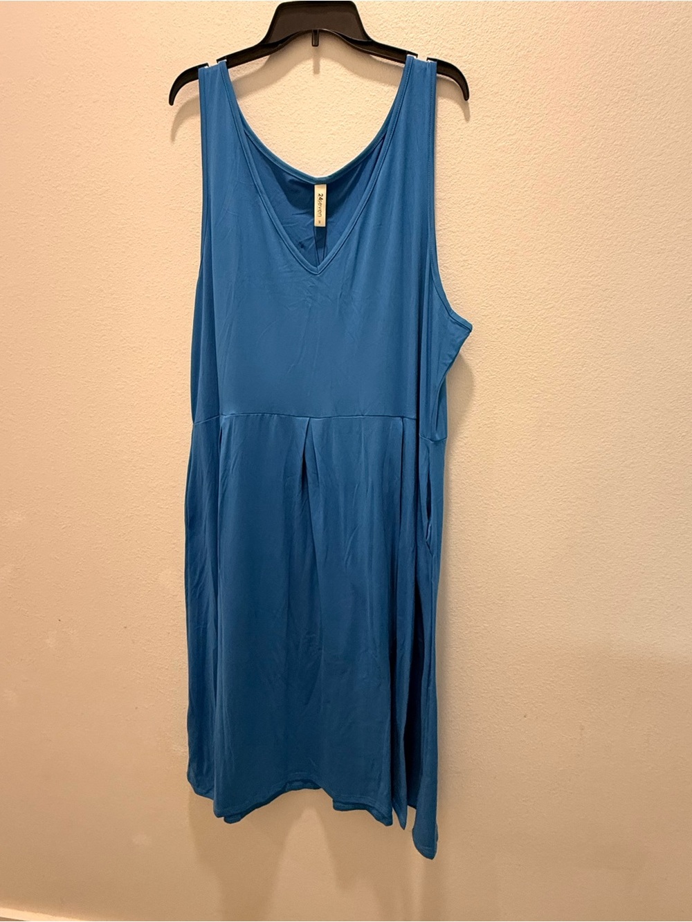 24/7 Comfort Apparel Blue V-Neck Sleeveless Midi Dress Plus size 3X NWT